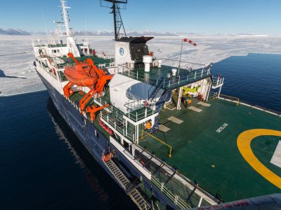 Die Ortelius im Rossmeer (© Rolf Stange / Oceanwide Expeditions)