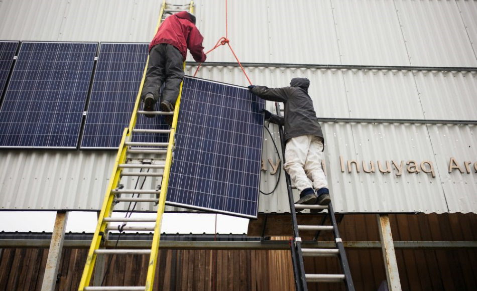 Kanadische Inuit-Gemeinde geht gegen den Klimawandel an